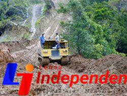 Pemerintah Sumut beserta BNPB, BPBD dan masyarakat membuka akses jalan menuju desa batu nagadong diatas