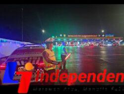 Arus Mudik Nataru Mulai Meningkat, Satgas Ops Lilin Candi 2025 Polda Jateng Pastikan Lalu Lintas Tol Masih Terkendali