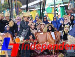 Dandim Pemalang Ikuti Karnaval Kirab Gunungan Hasil Bumi HUT ke-451 Kabupaten Pemalang