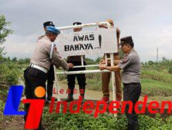 Cegah Risiko Tanggul Jebol, Polisi Pasang Police Line di Kali Bodri Patebon