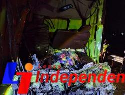 Truk Box Tabrak Tronton di Tol KM.54.700 Sergai, Tiga Orang Meninggal